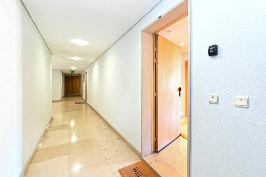 Appartement Av. Da Liberdade Comfortable With Balcony *